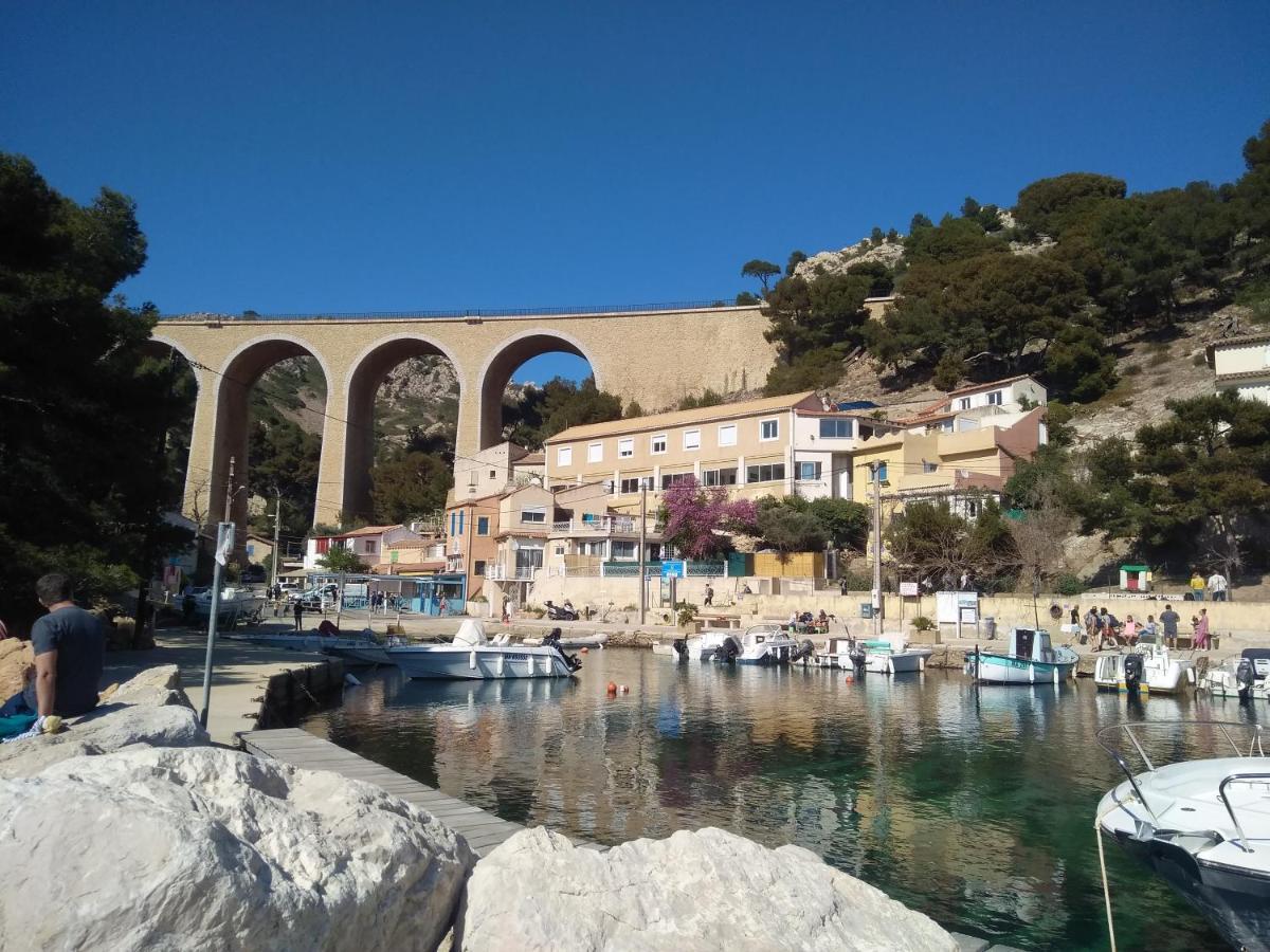 Les Mondes - Appartement Bas De Maison Ensues-la-Redonne Buitenkant foto