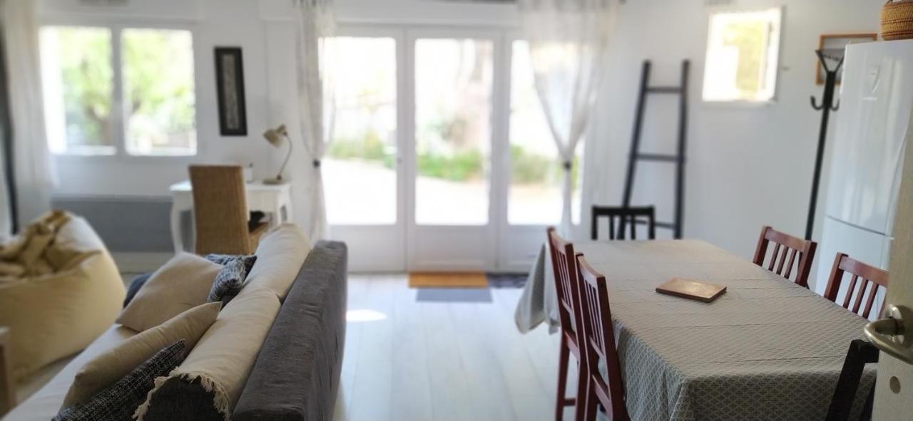 Les Mondes - Appartement Bas De Maison Ensues-la-Redonne Buitenkant foto