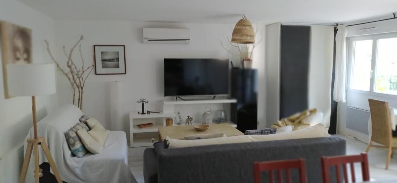 Les Mondes - Appartement Bas De Maison Ensues-la-Redonne Buitenkant foto