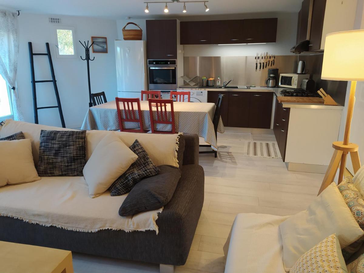 Les Mondes - Appartement Bas De Maison Ensues-la-Redonne Buitenkant foto