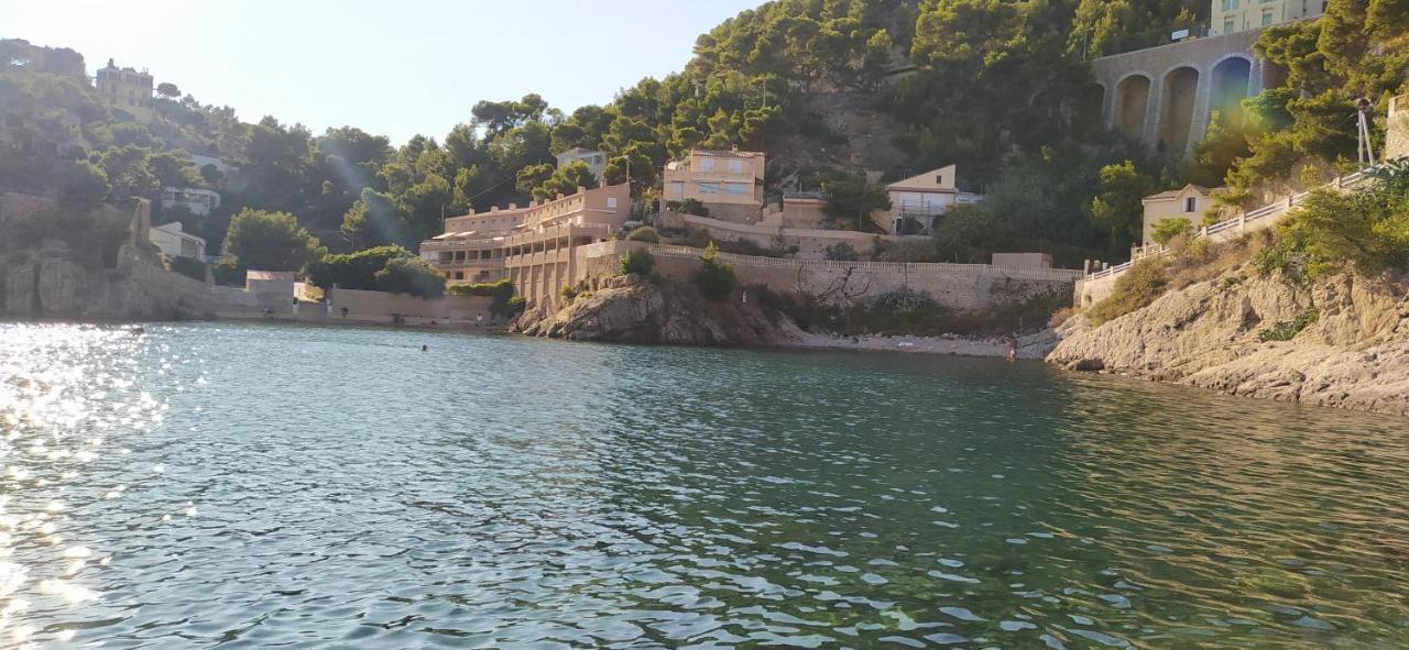 Les Mondes - Appartement Bas De Maison Ensues-la-Redonne Buitenkant foto