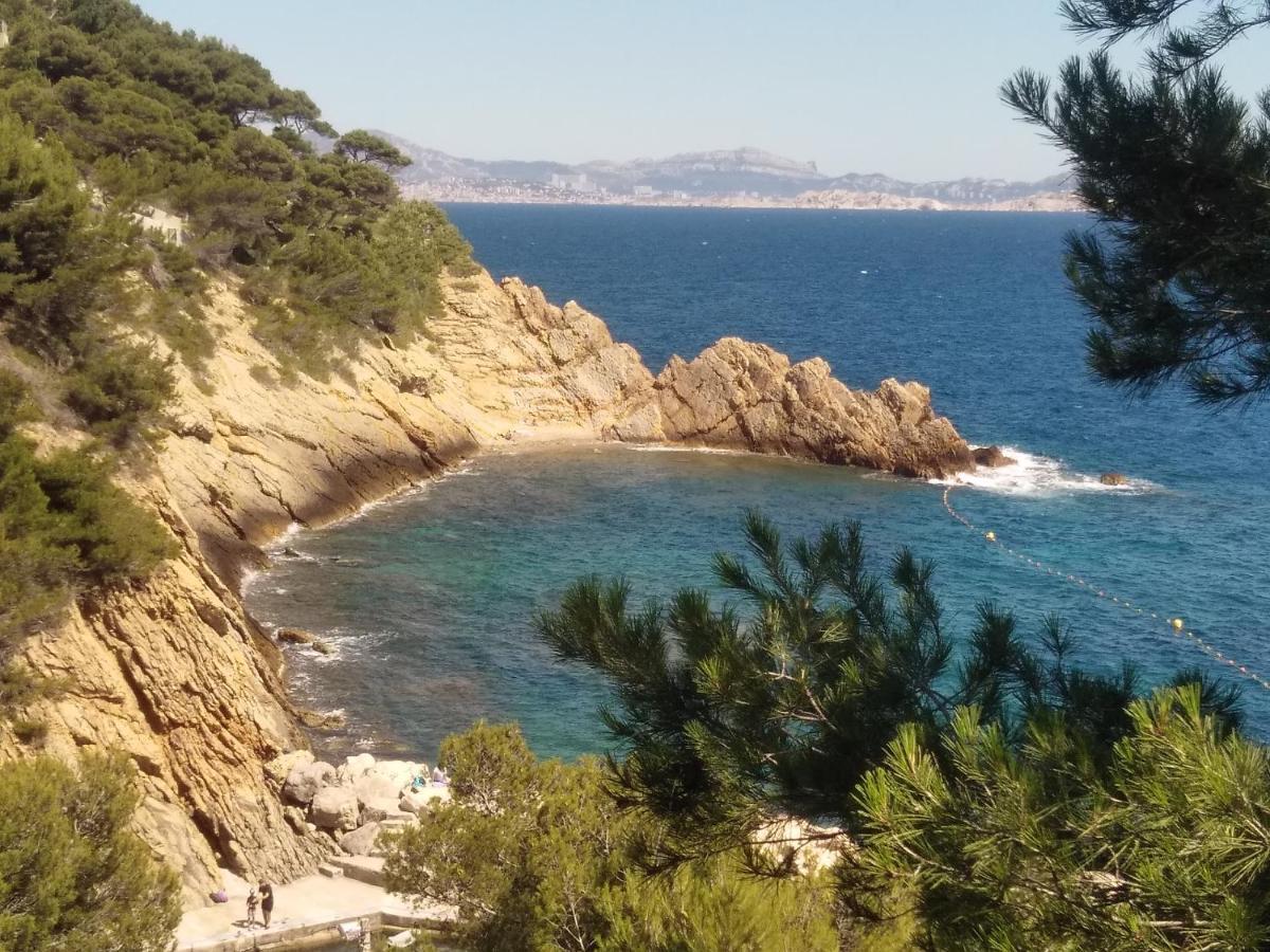 Les Mondes - Appartement Bas De Maison Ensues-la-Redonne Buitenkant foto