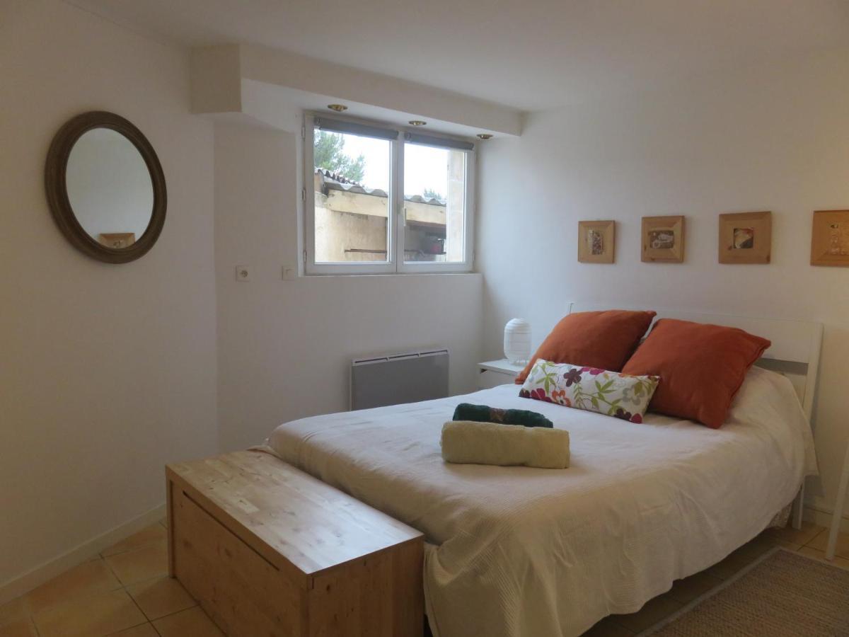 Les Mondes - Appartement Bas De Maison Ensues-la-Redonne Buitenkant foto